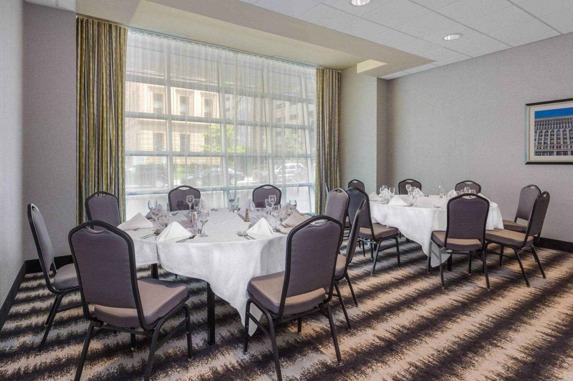 Wyndham Garden Buffalo Downtown מראה חיצוני תמונה