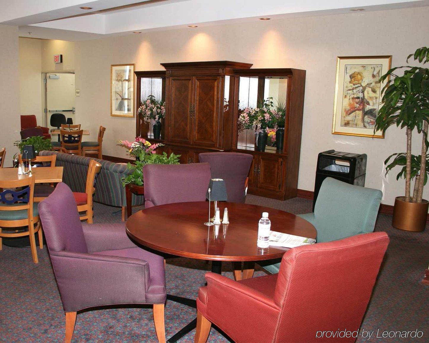 Wyndham Garden Buffalo Downtown מסעדה תמונה